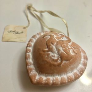 Terracota Scent 💕Hearts Shaped Scent Diffuser by Keypoint